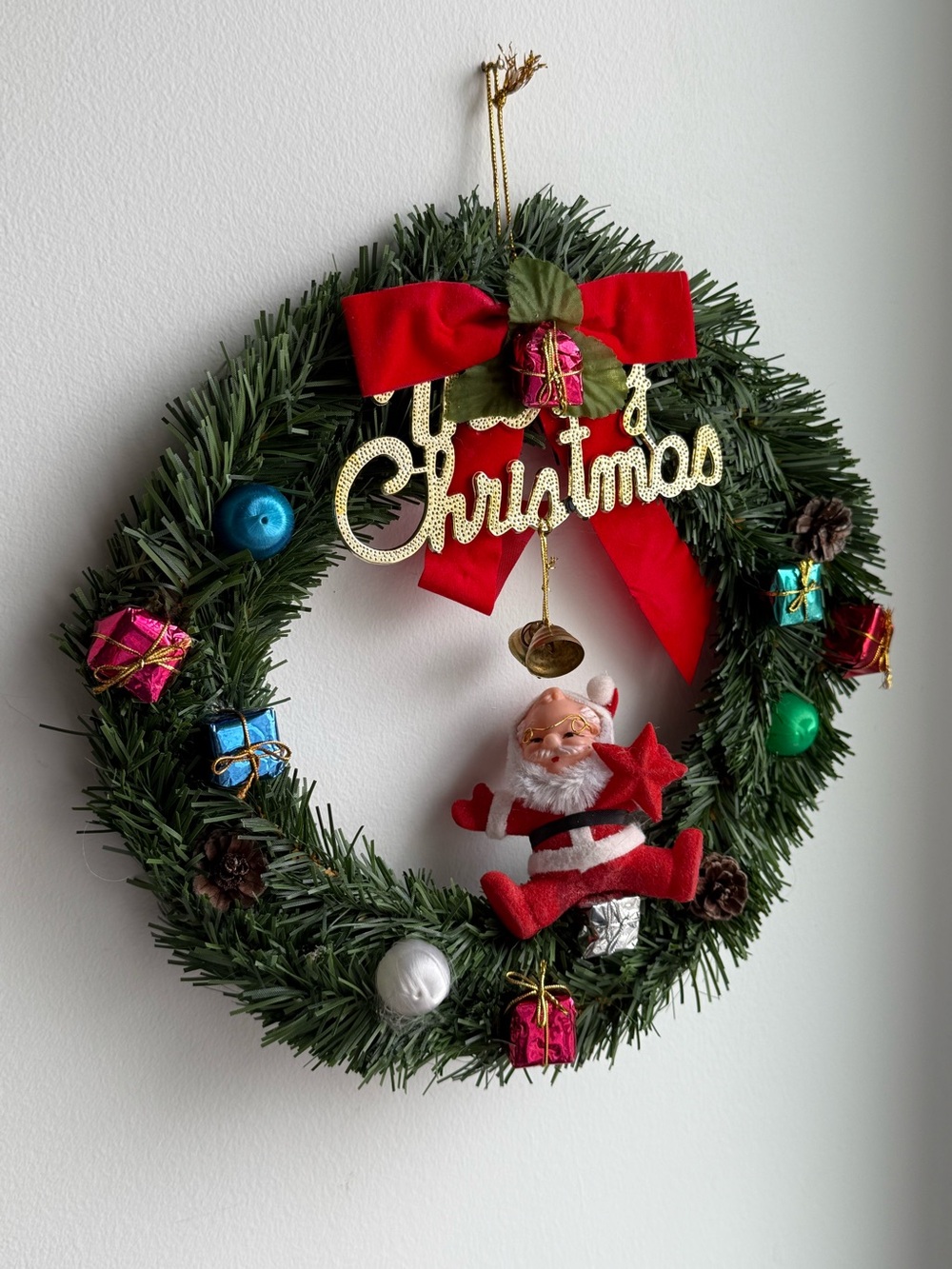 Homemade 11” Hanging Vintage Kitschy Flocked Santa Merry Christmas Wreath Decor